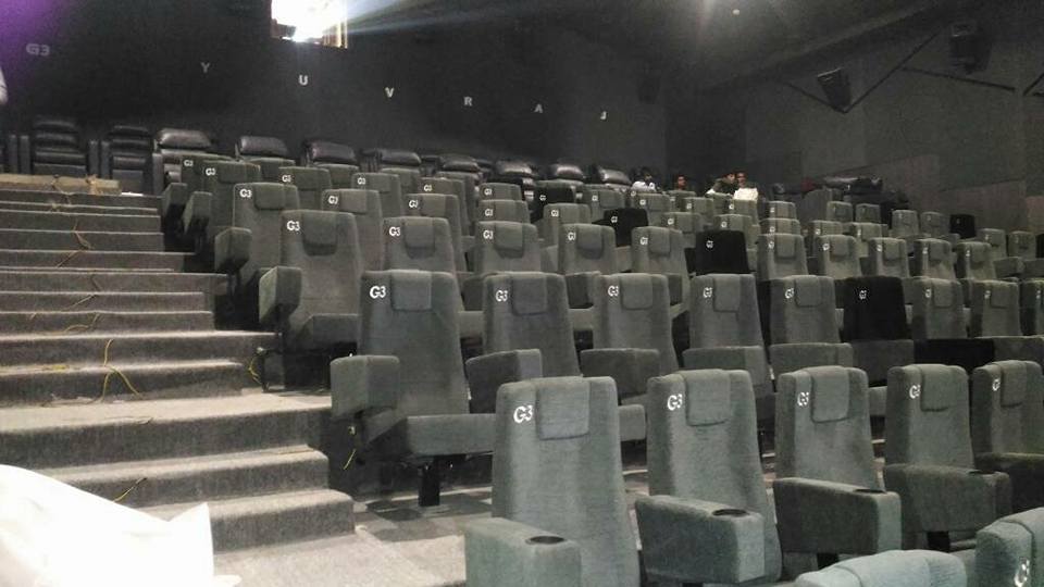 raj yuvraj theaters 24062017 4