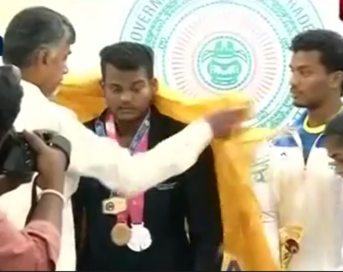 rahul 08042018 1