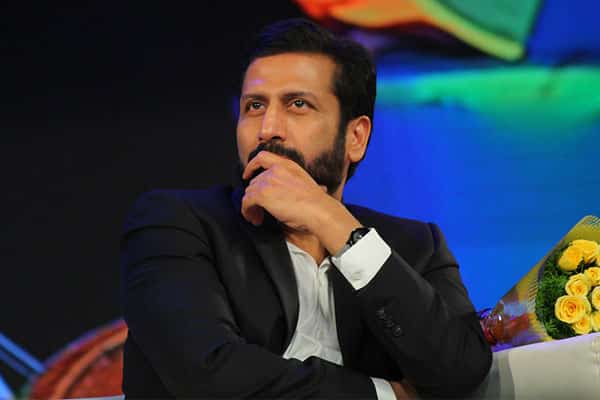ravi 04062019