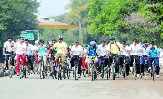 cycle rally guntur 27032016