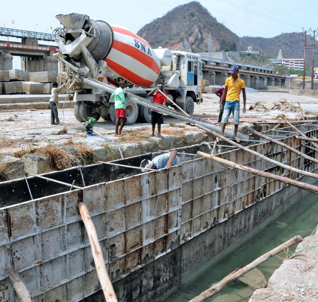 prakasam barrage 15032016