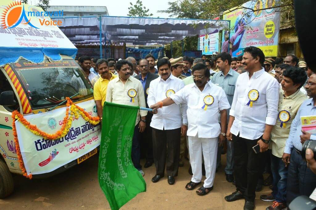 road safety week vijayawada 22012016 3